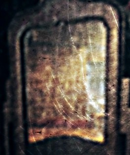 An_old_mirror 123